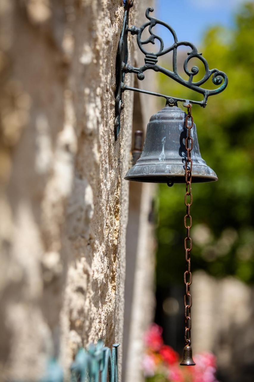 Le Hameau De Barboron Otel Savigny-lès-Beaune Dış mekan fotoğraf